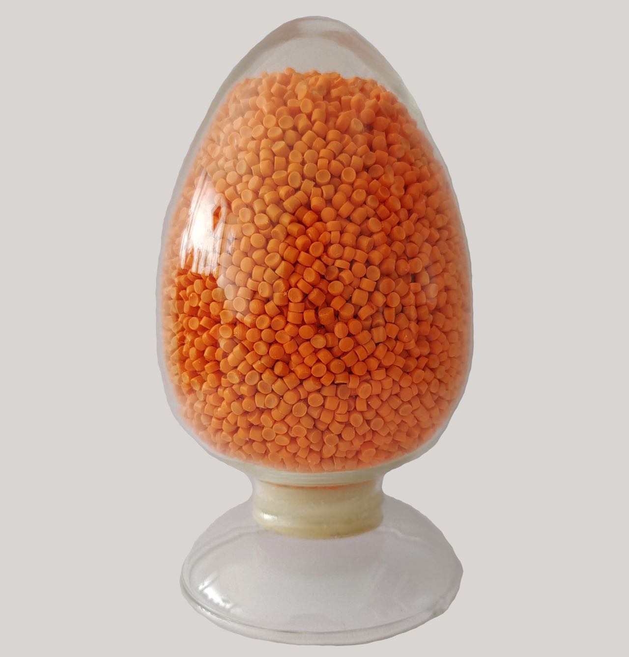 Compuestos de escudo semiconductivo: impulso de eficiencia del cable